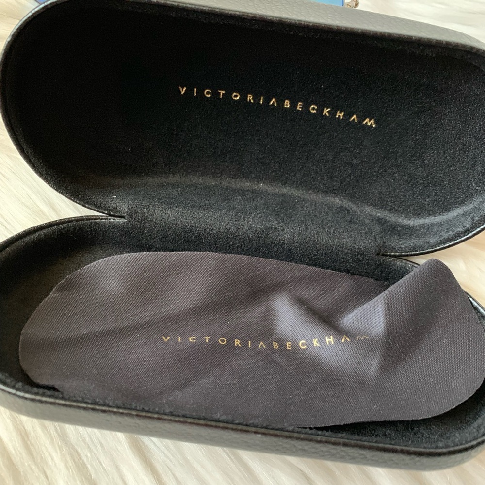 🎊Sold🎊 Victoria Beckham Aviator Sunglasses - Picture 7 of 7